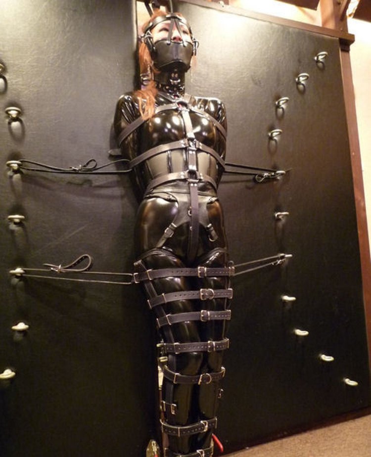 Metal latex Bondage BDSM