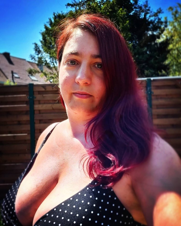 Anneliese Stenzel Aka Anneleeze Insta