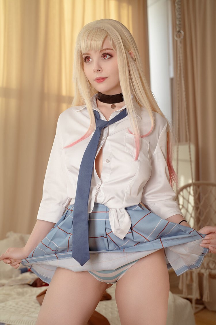 Marin Kitagawa cosplay