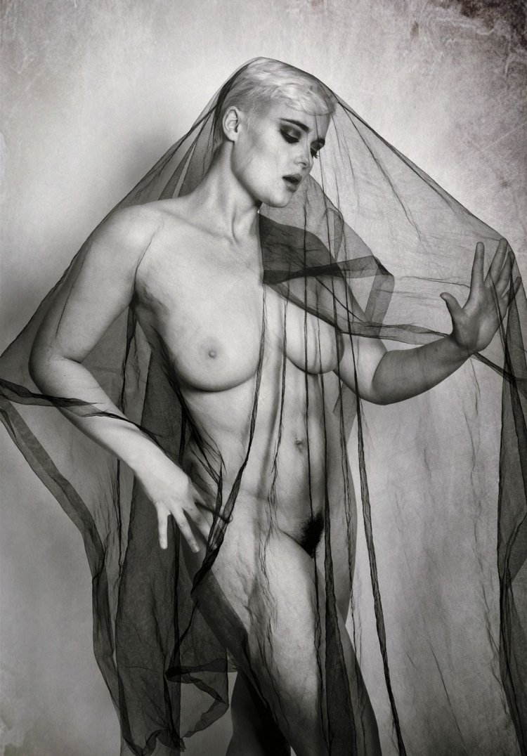 Stefania Liberakakis nude