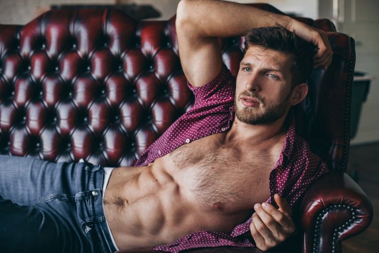 Alexey Kapishnikov Naked