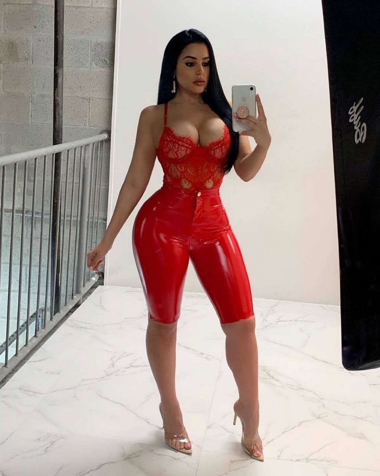 Stefania Assedo singer