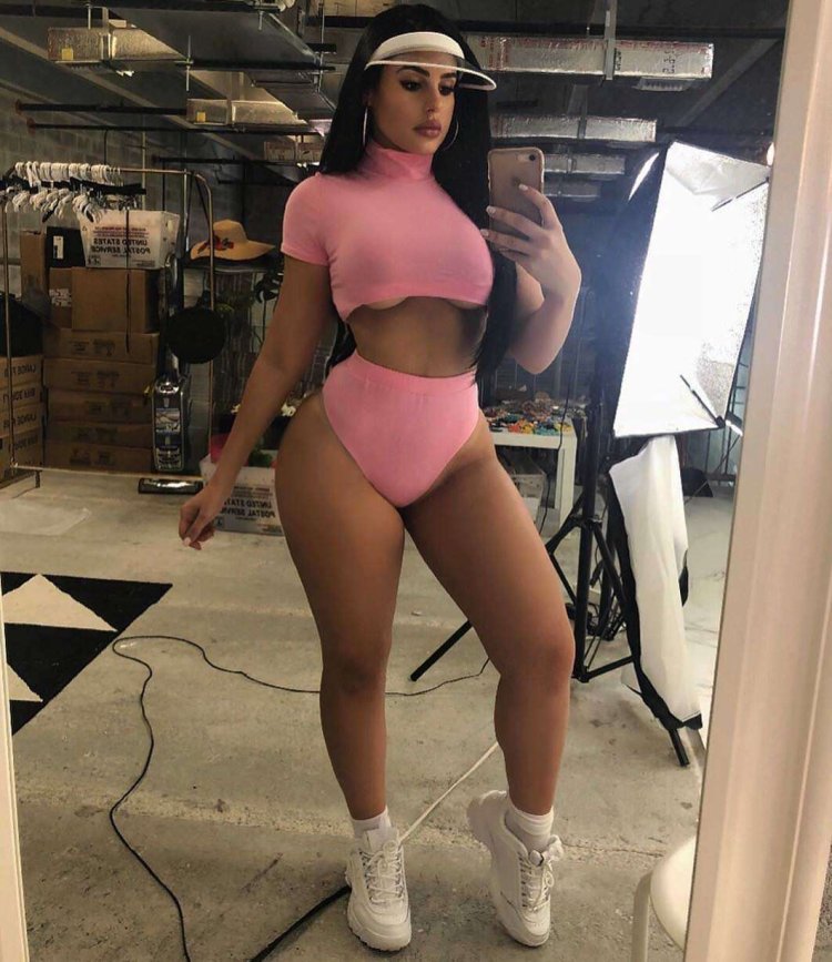 Stefani Assedo in linen