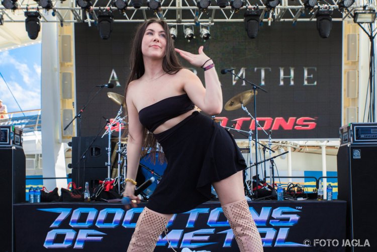 Elize Ryd 70000 Tons of Metal
