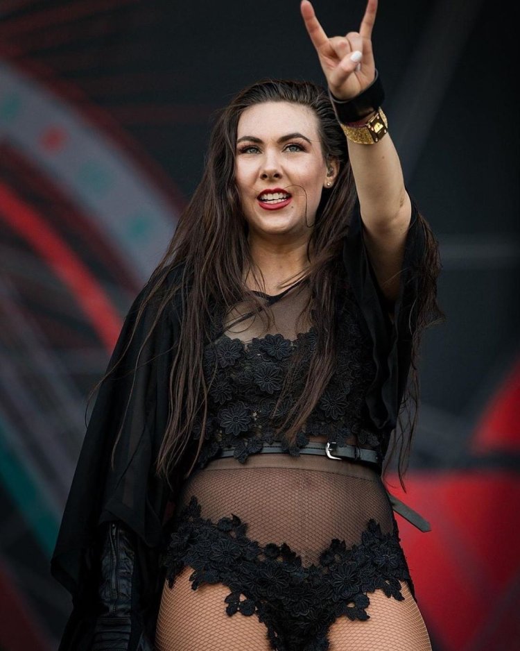 Amaranthe vocalist