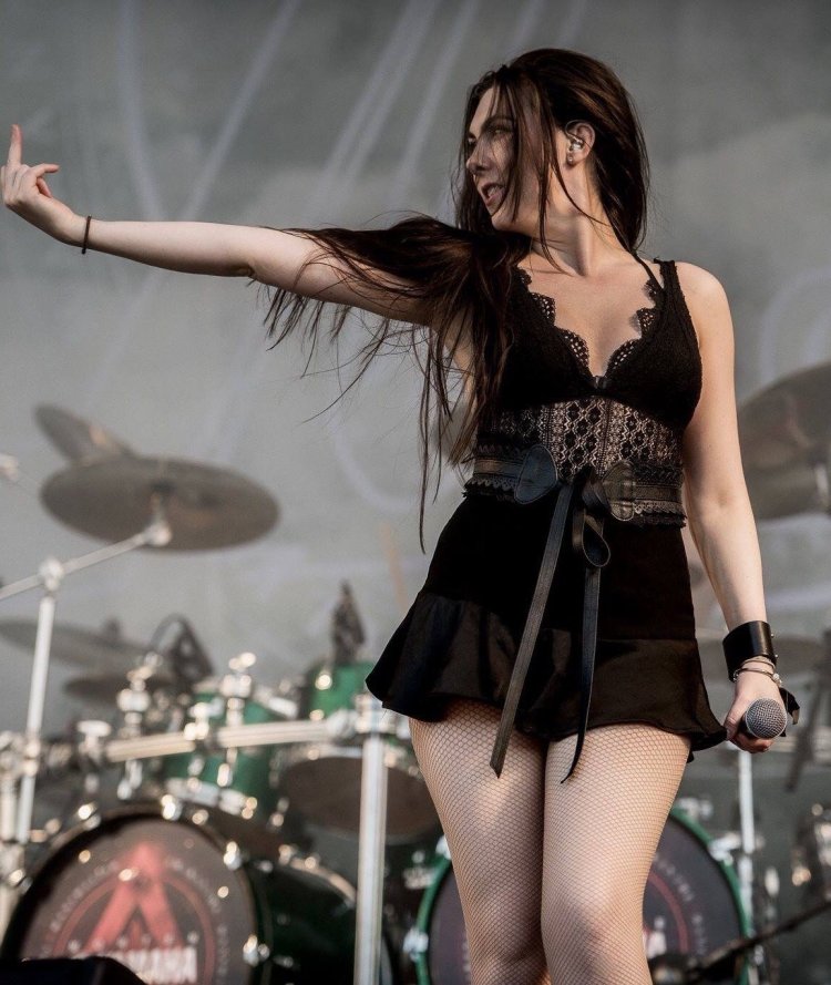 Amaranthe soloist