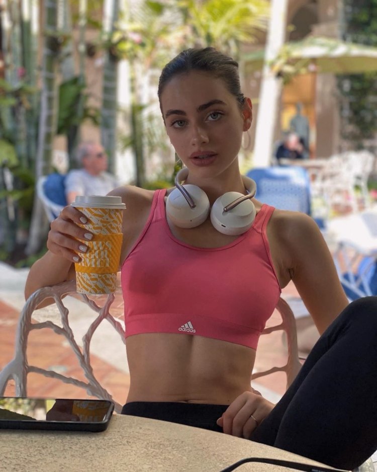 Jael Shelbia in a swimsuit