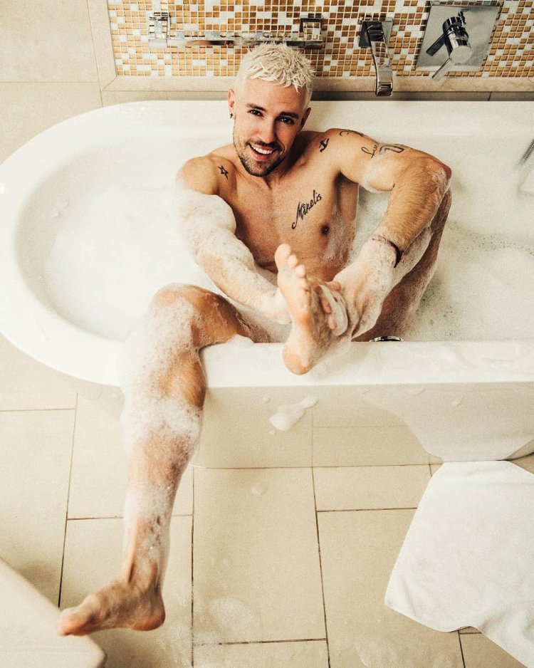 Marcus Riva is naked