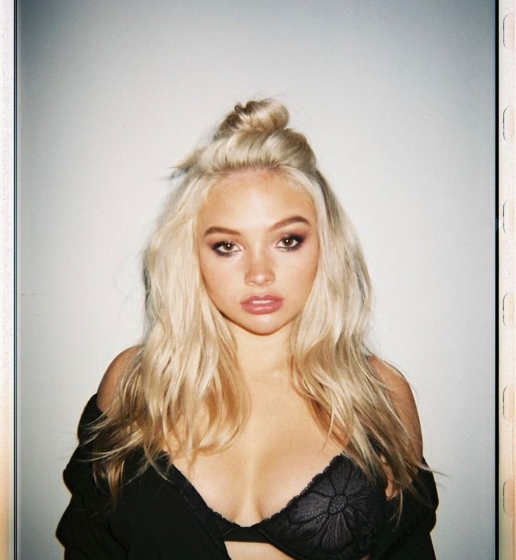 Natalie Alyn Lind 2020