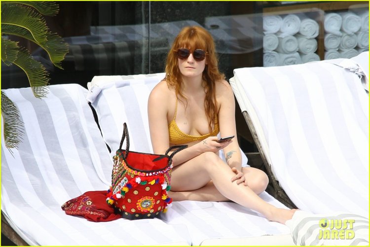 Florence Welch Hot