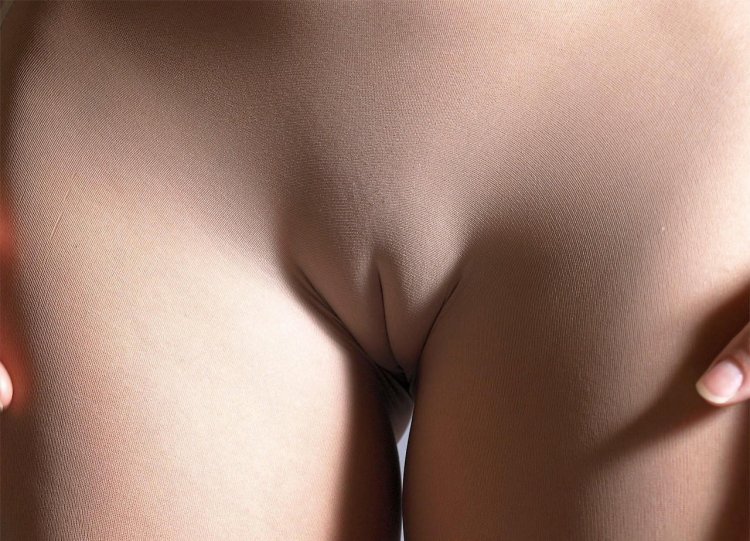 A convex female pubis