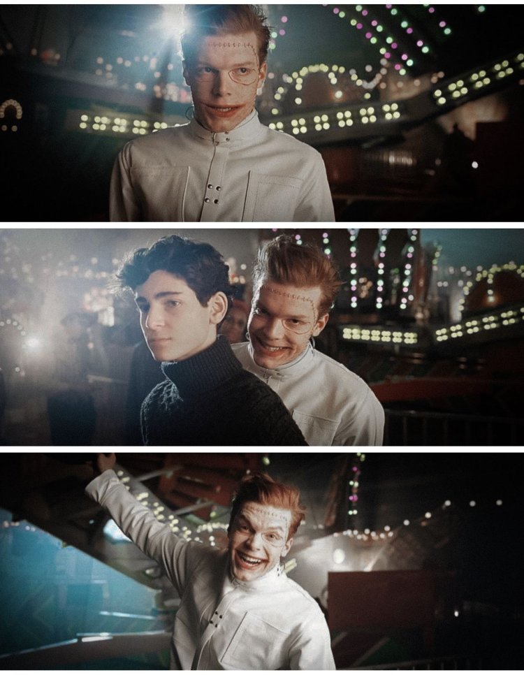 Cameron Monaen Gotham kiss