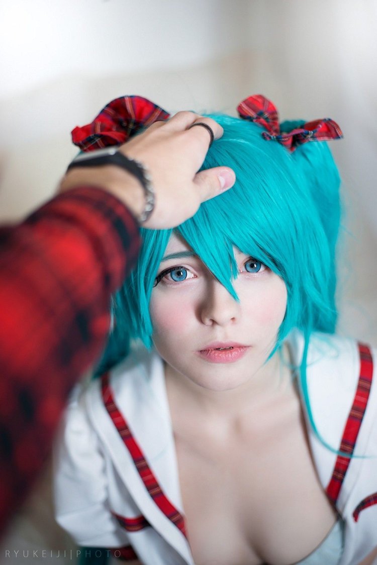 Kawaailli Saya Scarlet