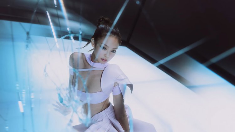 Jenny 2022 Photoshoot Born Pink