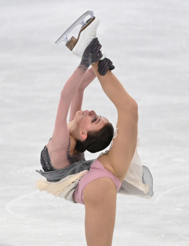 Anya Shcherbakova skater