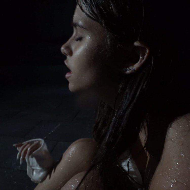 Nessa Barrett is crying