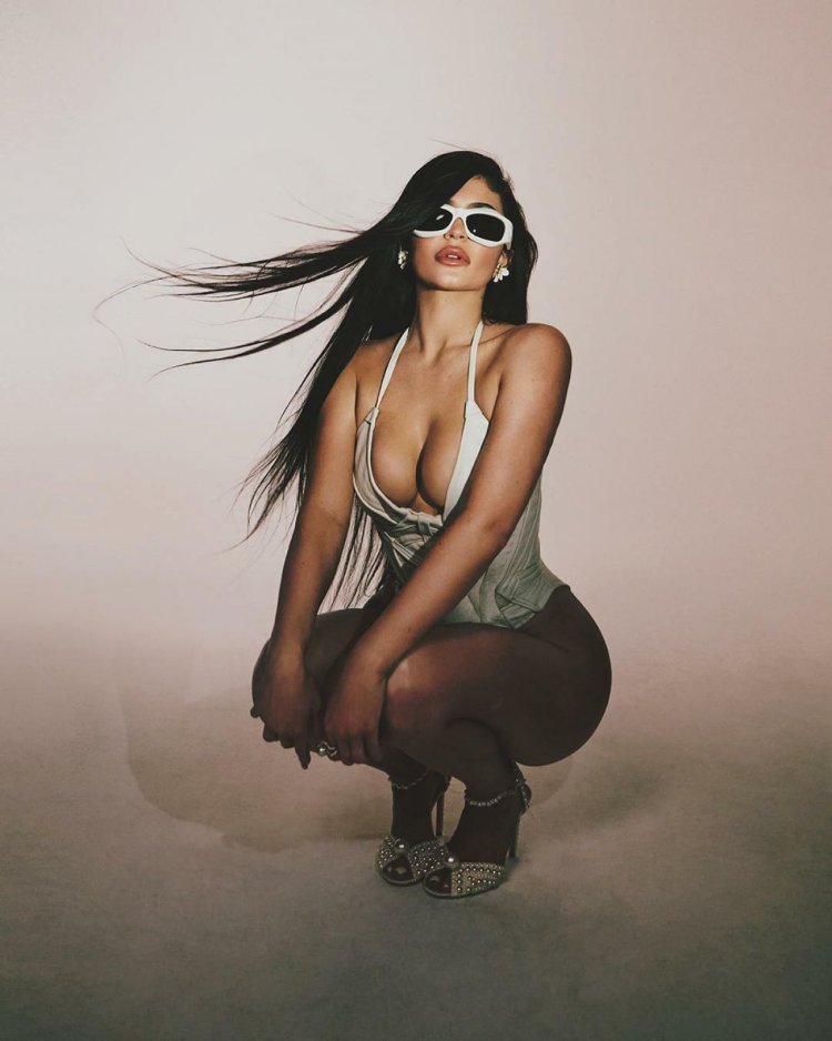 Kylie Jenner Photoshoot