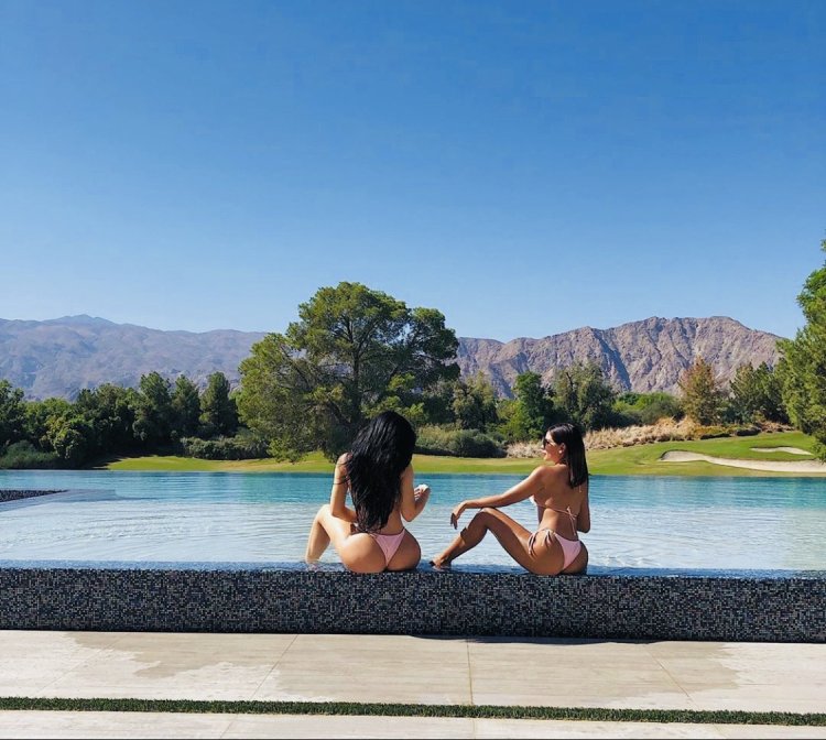 House Chris Jenner in Palm Springs