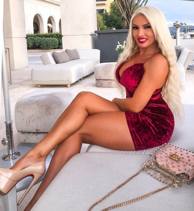 The Helen model is unique