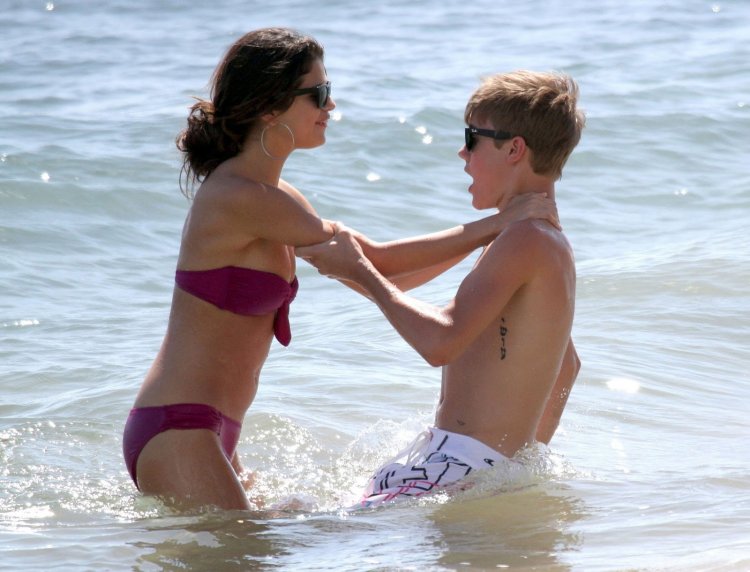 Selena Gomez and Justin Bieber broke up