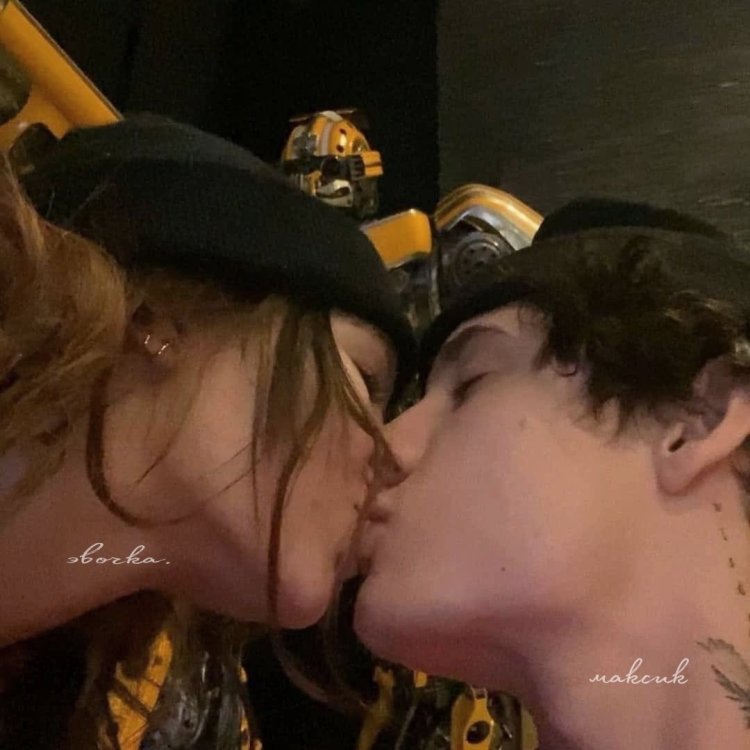 Damn a handsome kiss