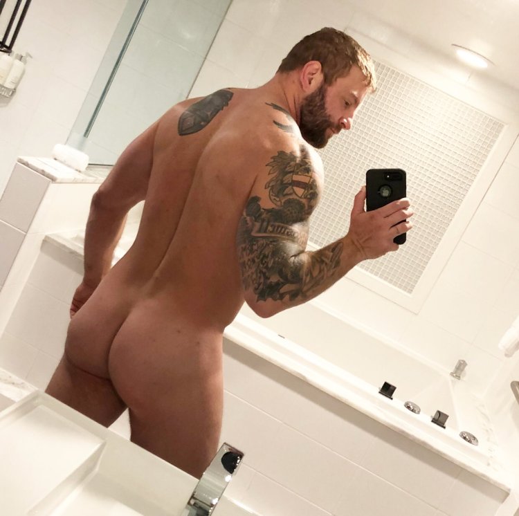 Colby jansen naked photos on Twitter