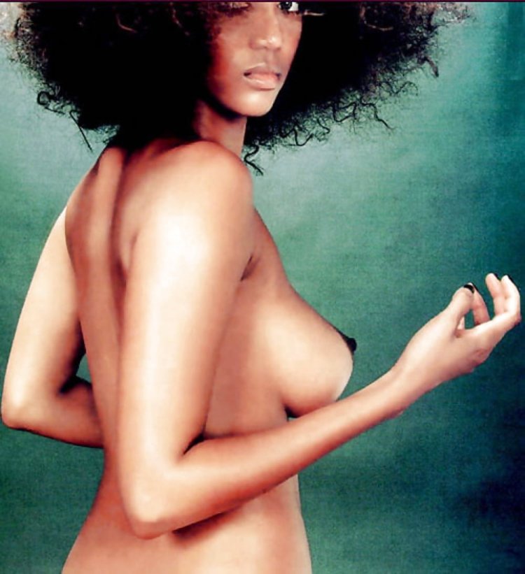Tyra Banks Naked Model