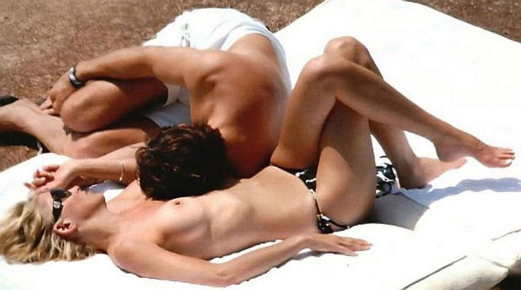 Sharon Stone sunbathes naked