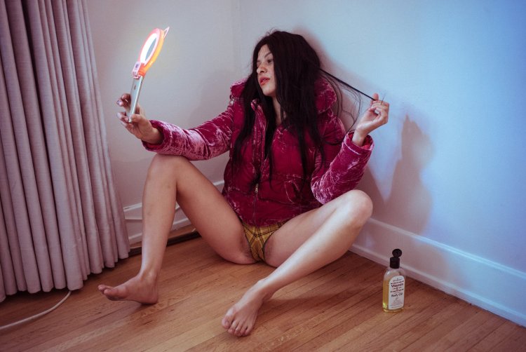 Alia Martine Shawkat Hot