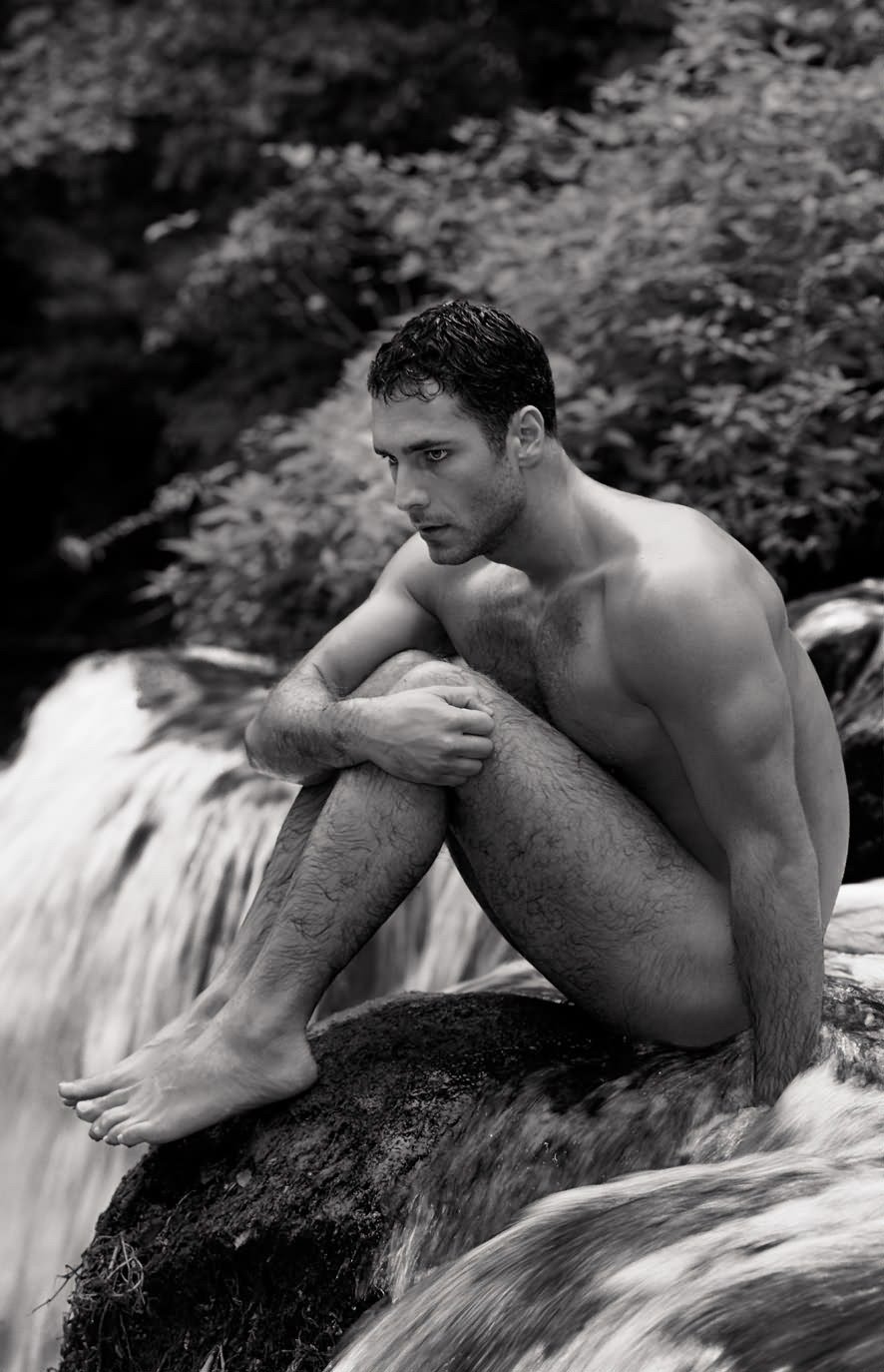 Australian men are naked