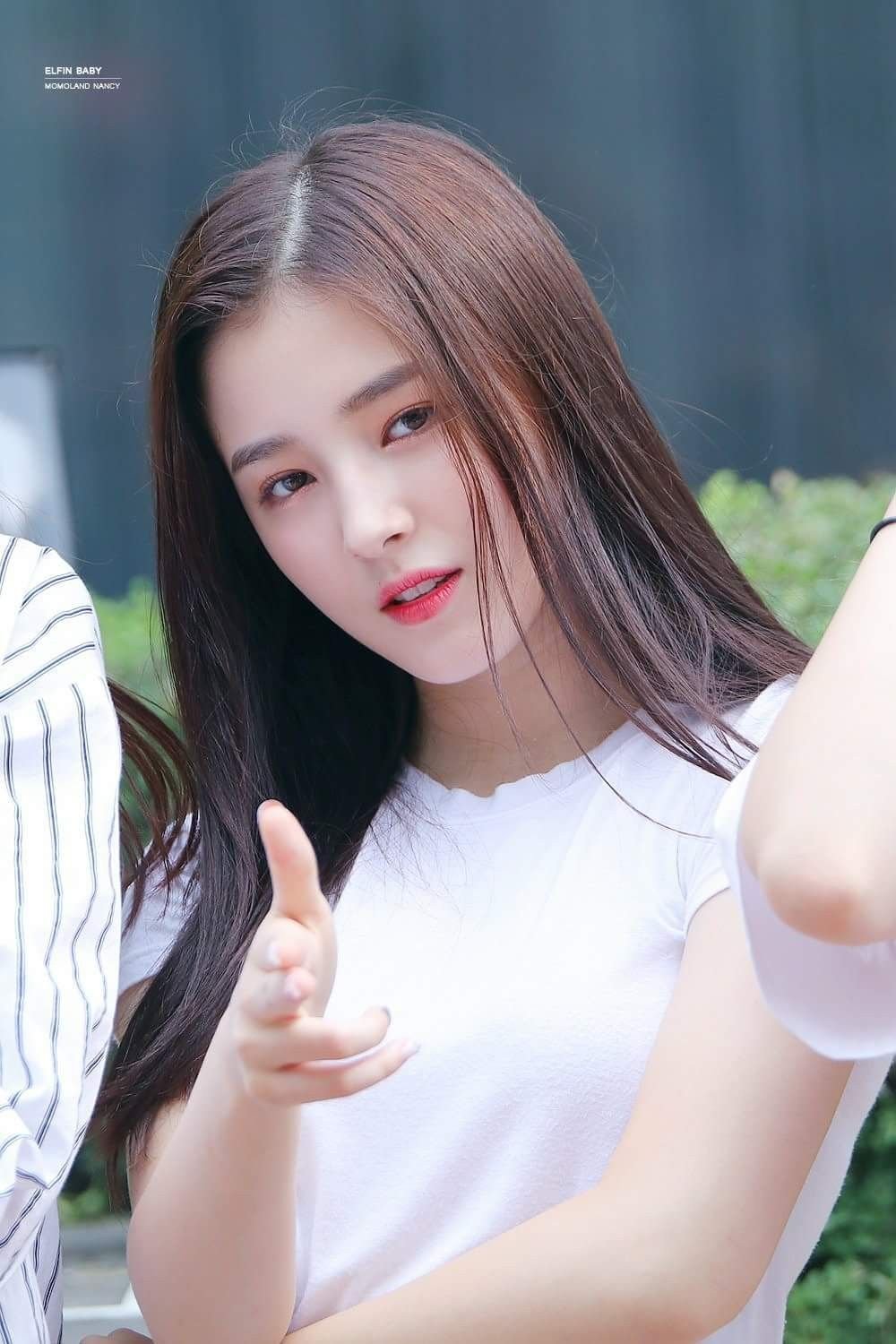 MOMOLAND NANCY PORN