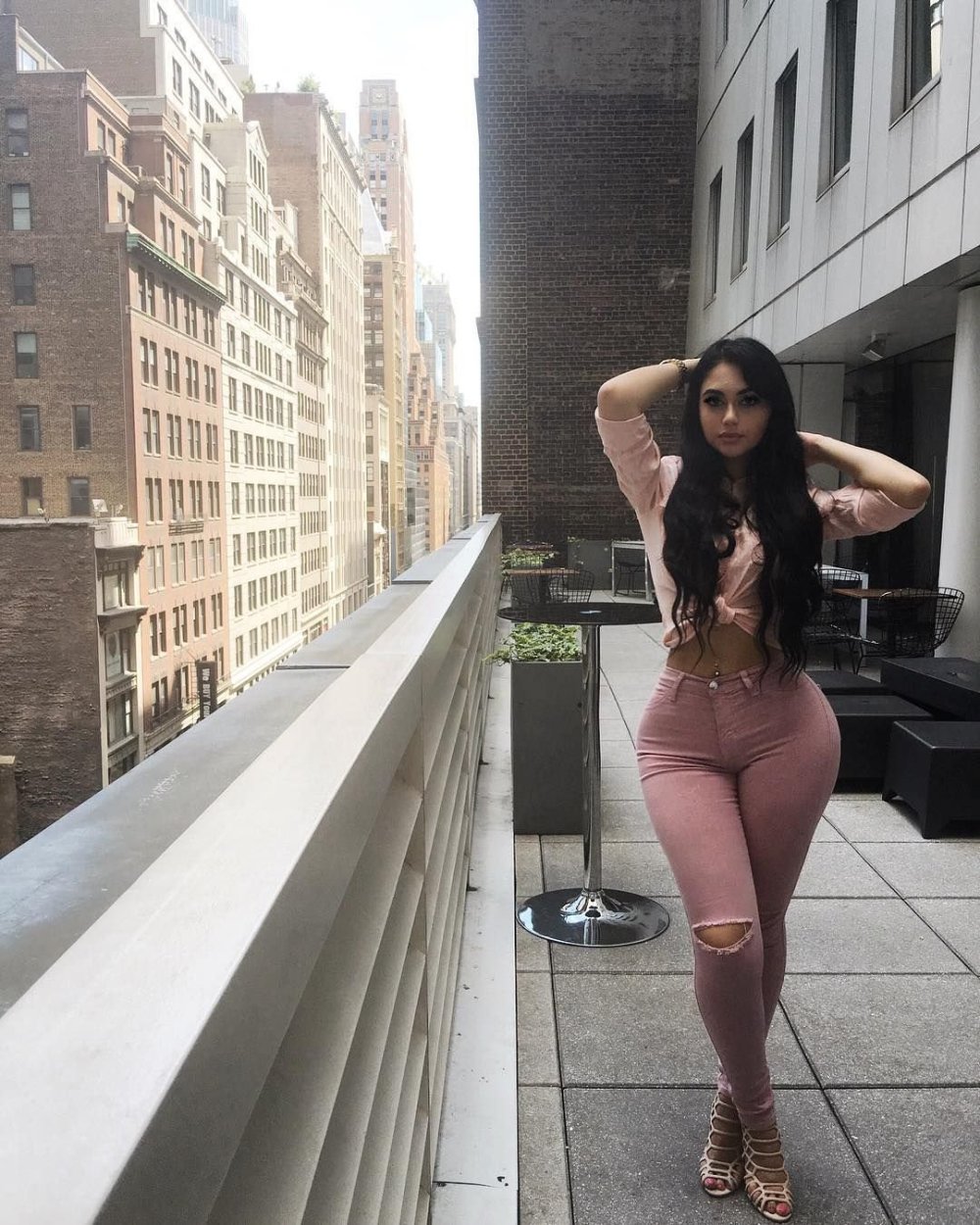 Jailyne Oda Ochoa Sels