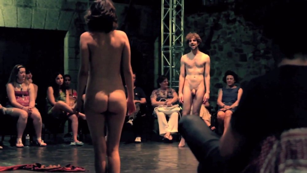 Girls undress in front of the public