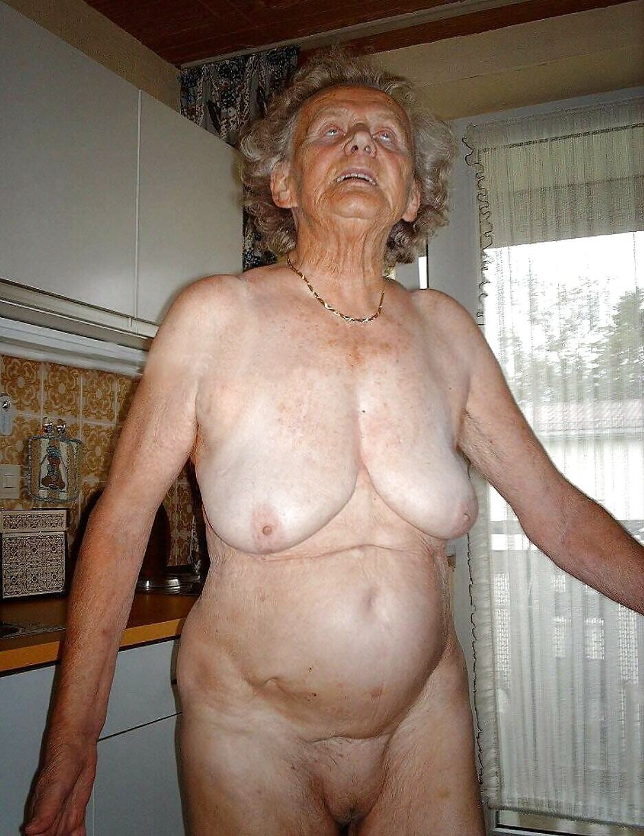 Black tits mini Granny
