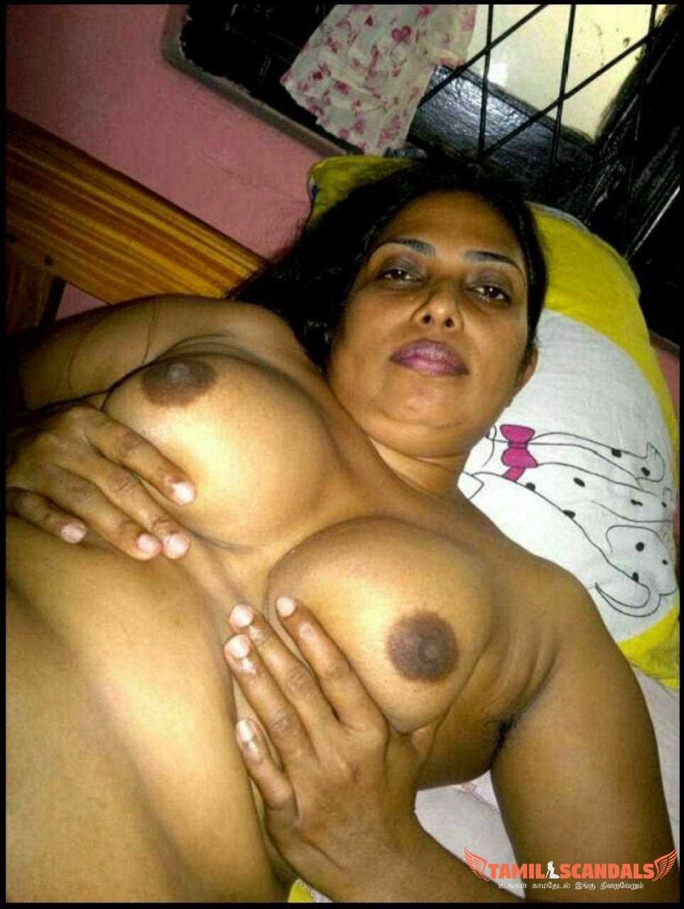 Naked mature lush Meri Bhabhi