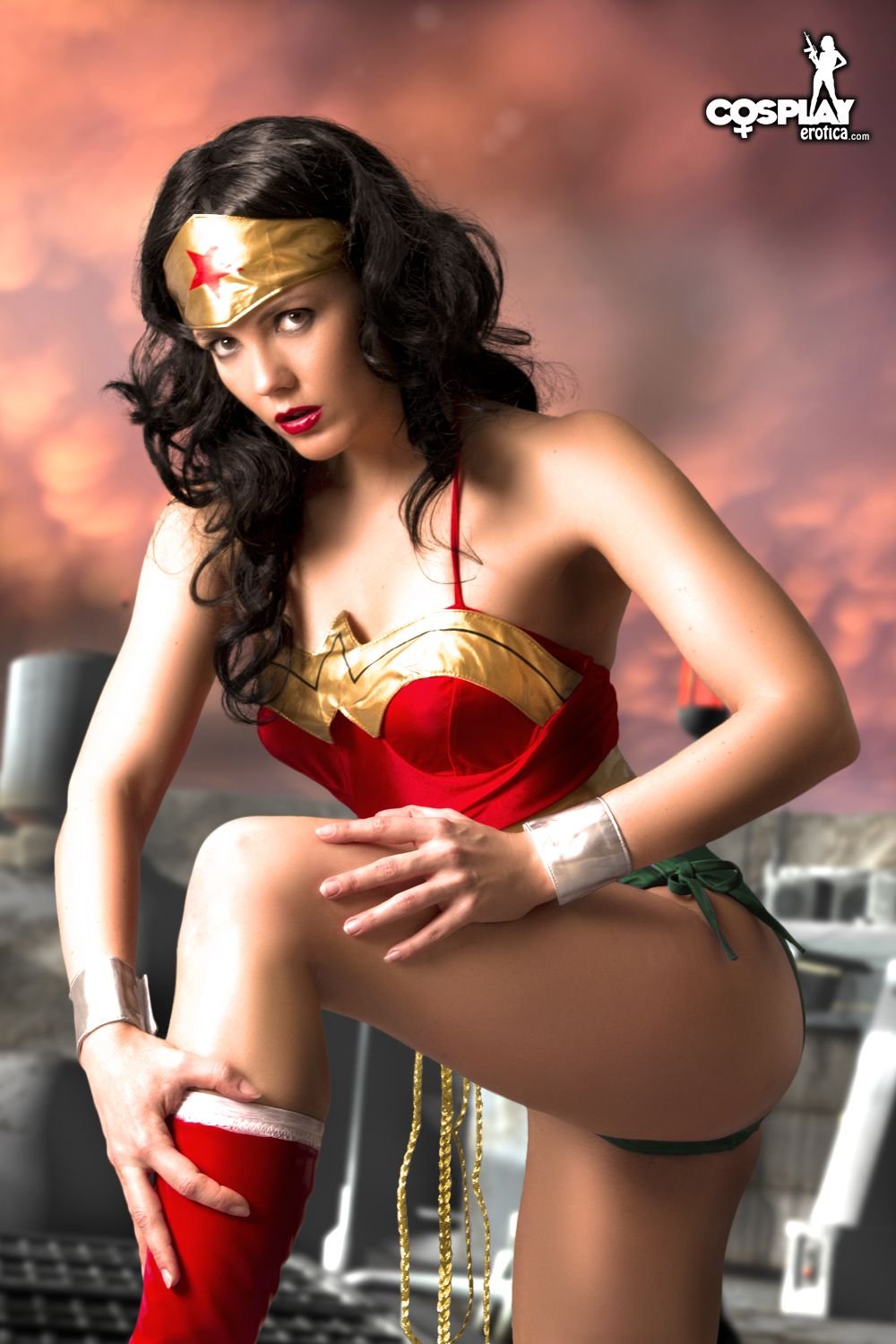 Superherl in captivity of a woman's miracle