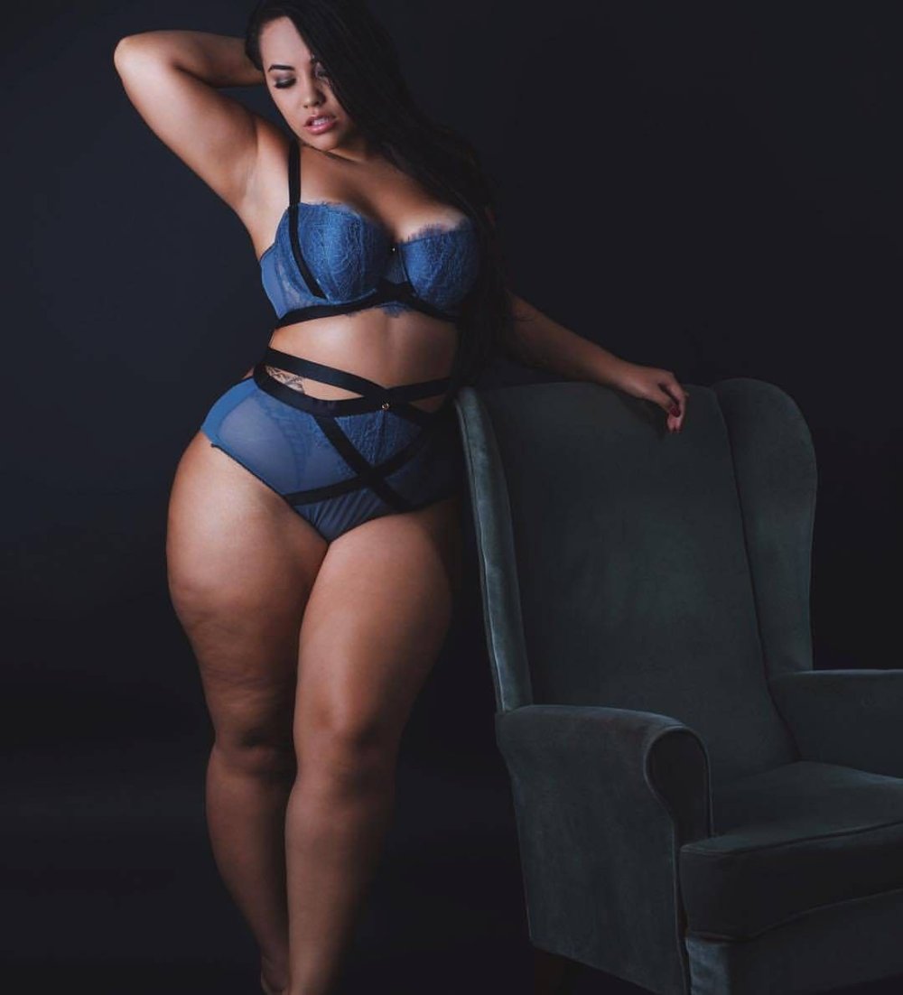Curvy Blonde is private