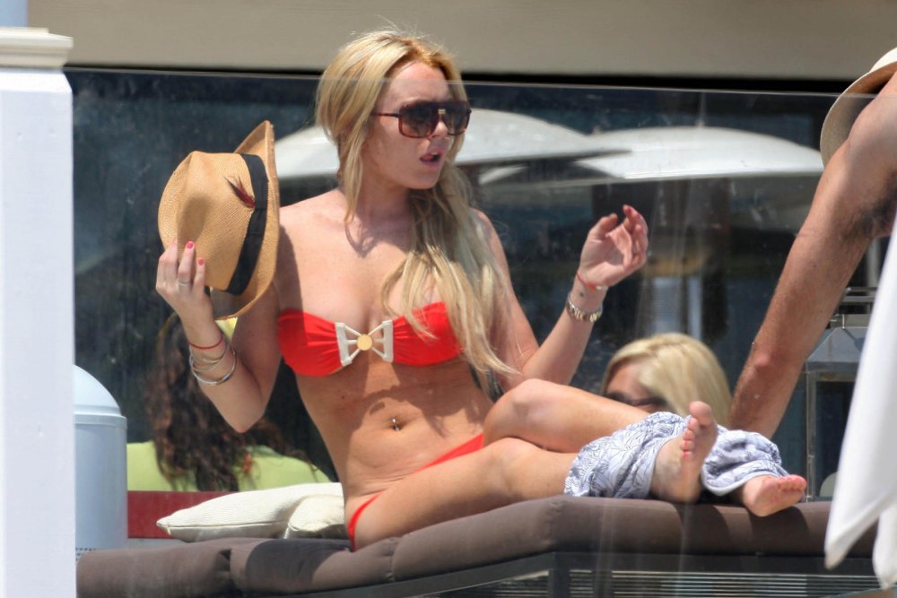 Lindsay Lohan UPS