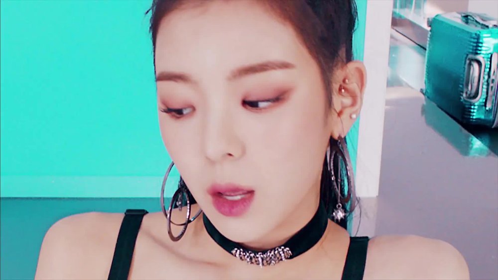 ITZY CHAERYENG Wishlist