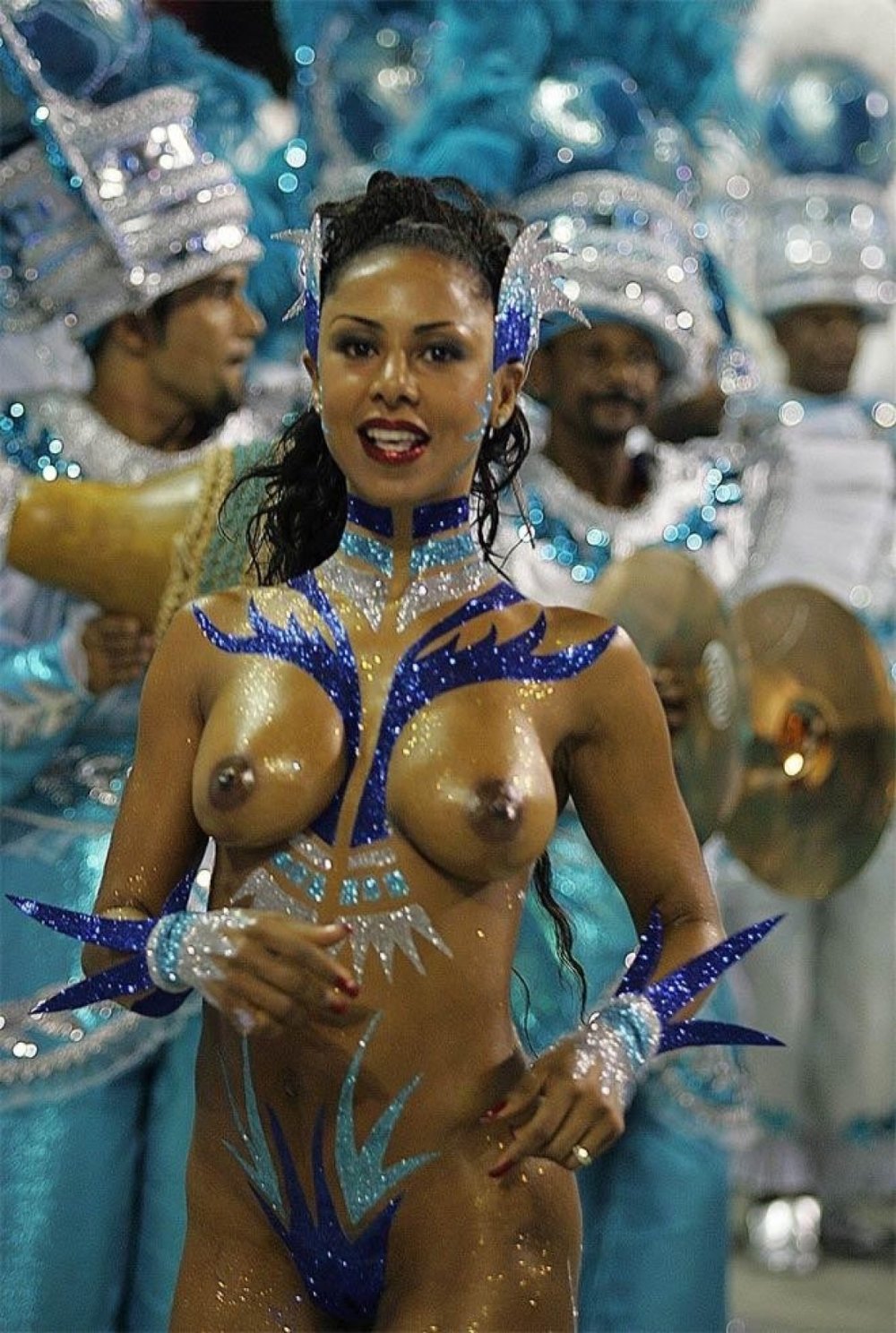 Viviana Castro Naked on the Carnival