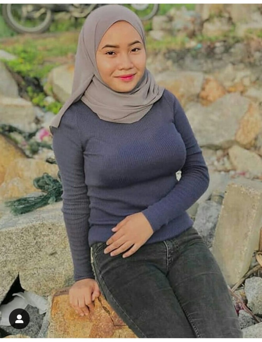 Muslim with huge tits