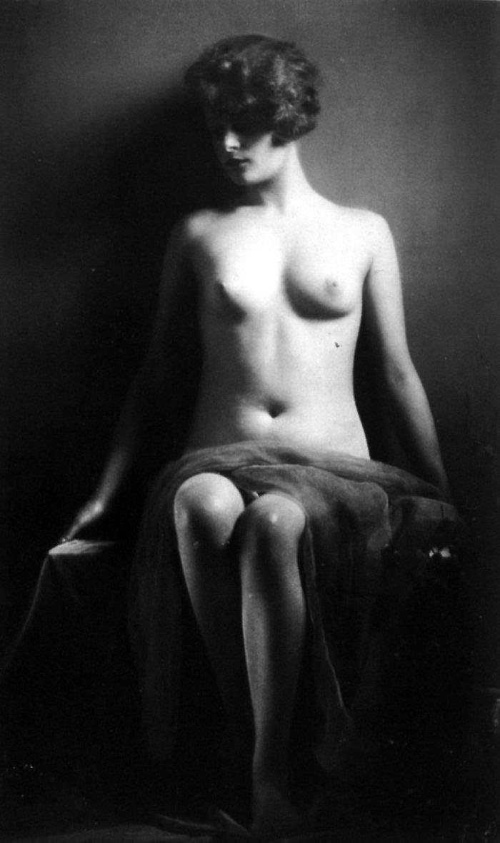 First erotic picture