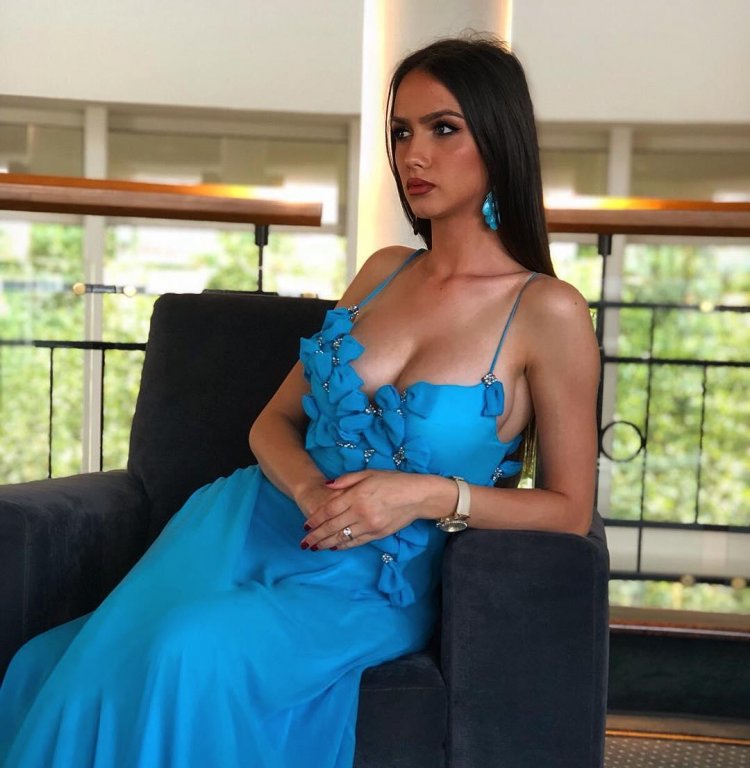 Serbian TV presenter Sarah Damyanovich