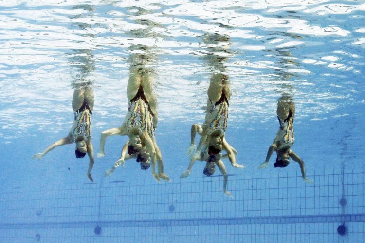 Synchronous swimming 2009