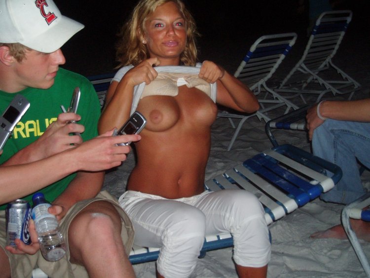 Drunk girls show tits