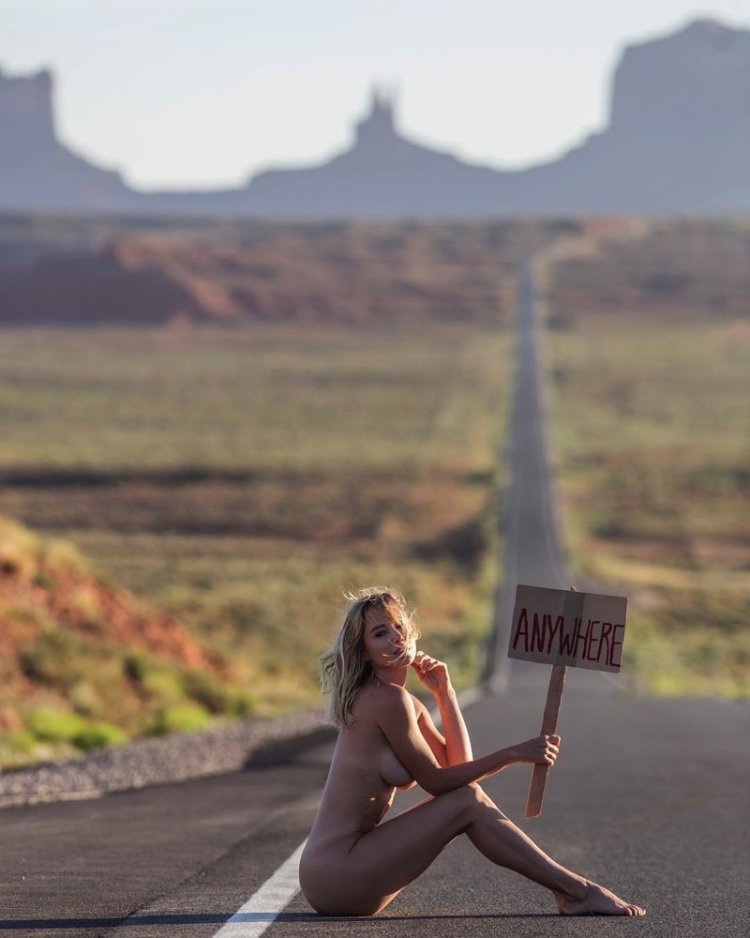 Georgia Jones and Francesca in the car