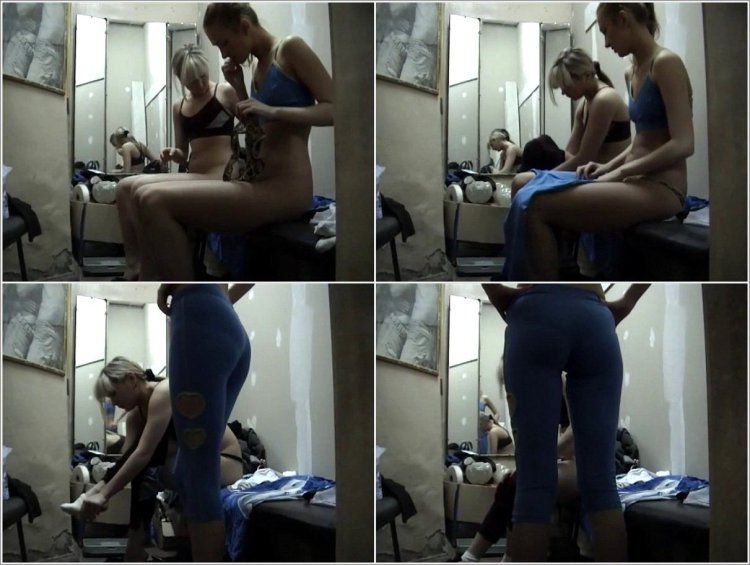 Voyeers hidden camera