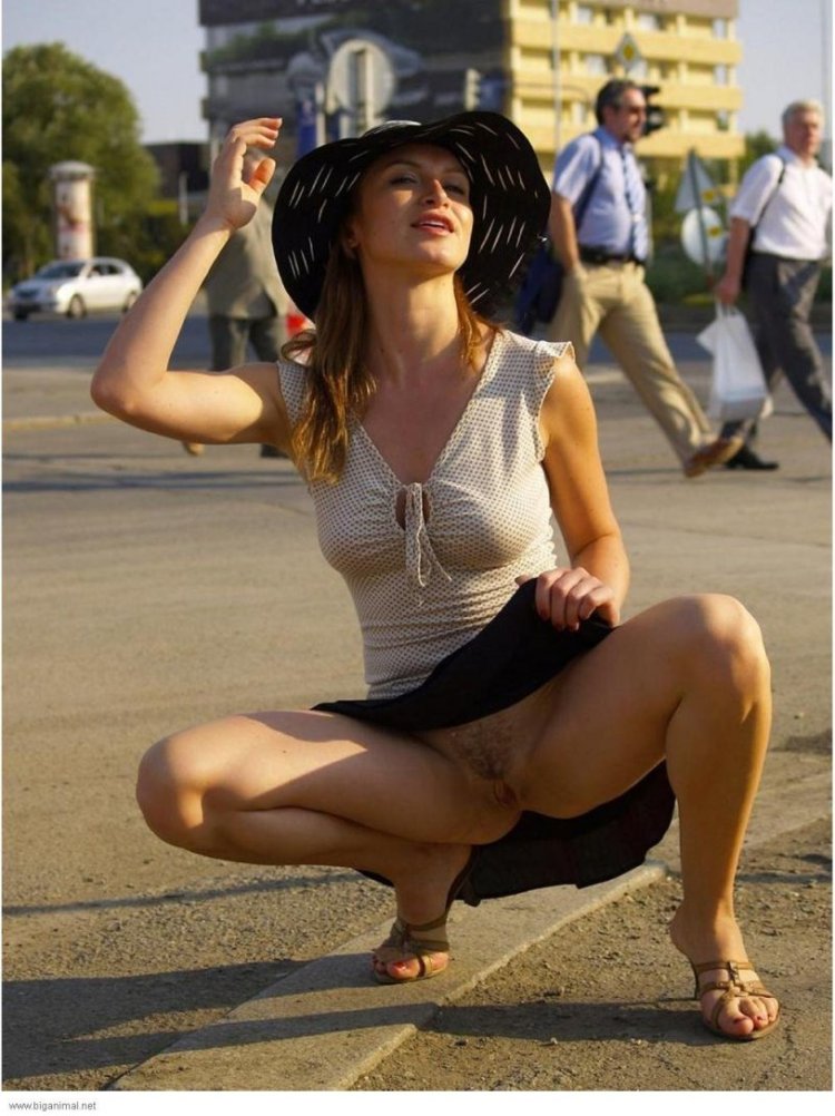 Girls without panties on the street