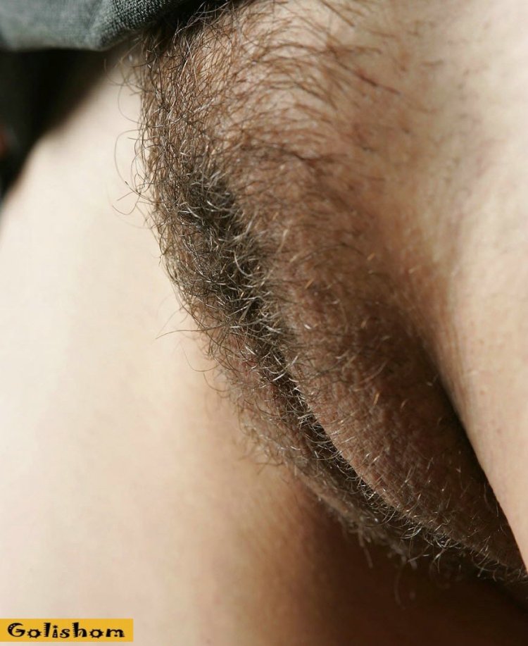 Neatly trimmed logob eighteen xxx