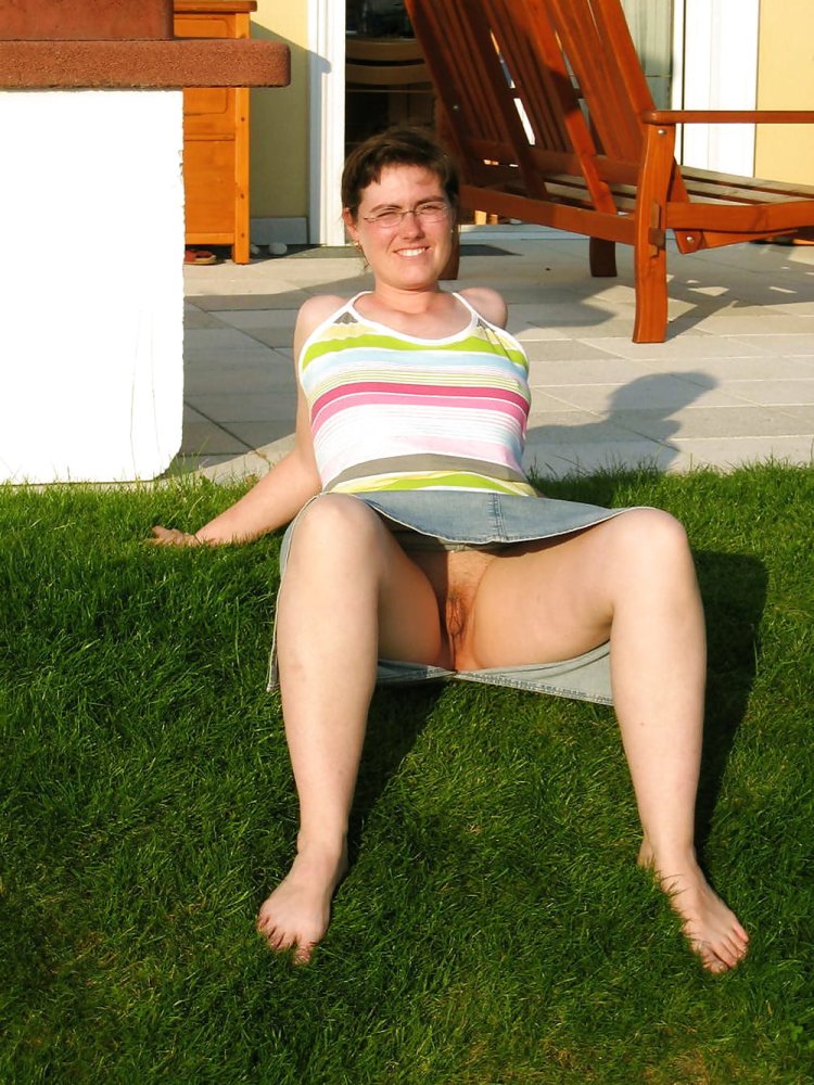 My Sexy Aunt To Our House Wearing No Panties